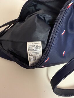 Tommy Hilfiger crossbody kabelka - 9