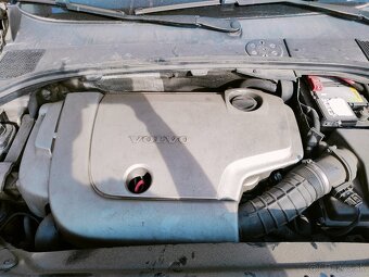 Volvo XC70 2,4 136kw- Náhradní díly - 9