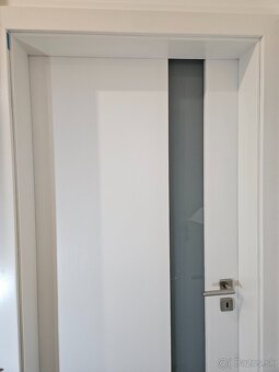 Vysoké interiérové dvere so zárubňami - 9