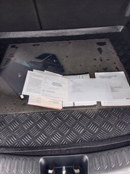 KIA -- SPORTAGE -- DIESEL - 9