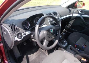 Škoda Octavia 1,9TDI 77 KW koup v ČR nafta manuál 77 kw - 9