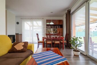 Exkluzívny moderný rodinný dom v obci Mojš pri Žiline - 9