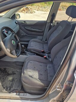 Škoda Fabia Combi 2001 - 9