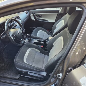 Kia ceed 1,6 GDi gold - 9