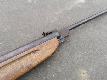 Predám vzduchovka Slavia 630 model 77 - 9