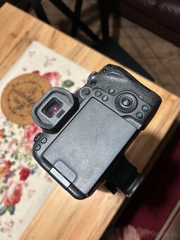 canon eos r6 - 9