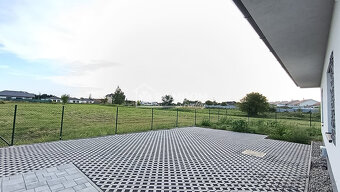 PREDAJ murovaný 4-izbový bungalov (dom 1), Láb, okr. Malacky - 9