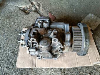 Vstrekovacie čerpadlo audi a4 b6-106L - 9