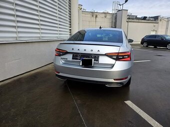 Škoda Superb Sportline 2020 140kW DSG limo webasto
- 9