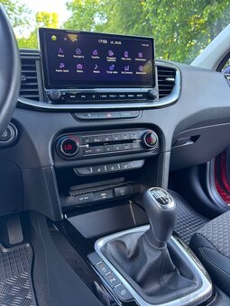 Kia Ceed SW 1.5 T-GDi - 9