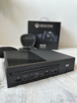 XBOX ONE Elite 1TB Hybrid Drive - 9