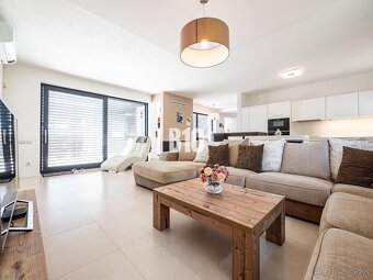 Nadštandardný DOM a POZEMOK - Nitra, Malý Lapáš - 9