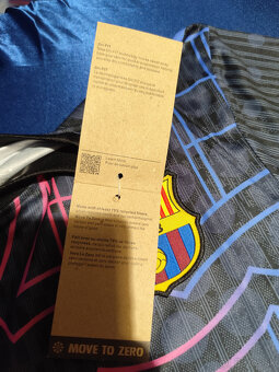 Dres Fc Barcelona Unikátny Farebný Nový s visačkami La Liga - 9