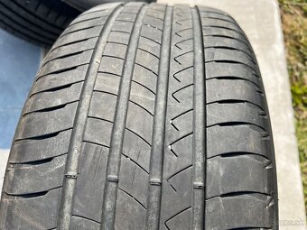 Elektrony Audi r17 letne pneu 225/55 - 9