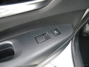 Toyota Corolla Sedan 1,6,97 KW, A/T. - 9