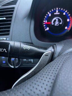 Hyundai i40 CW 1.7 CRDi 100kw A/T - 9