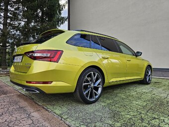 SKODA SUPERB COMBI 2.0 TDI 4x4 Sportline DSG - 9