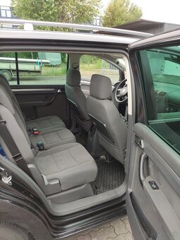 VW Touran 2005, 2.0 TDI, 103kW/143k, 7-miestny, DSG - 9