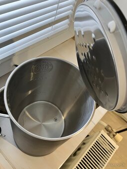 Rýchlovarná Kanvica 1,7 L - 9