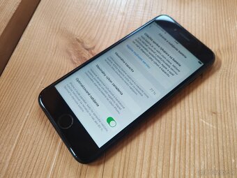 iPhone SE 2020 256GB - 9