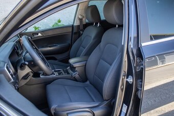Kia Sportage 2.0 CRDi 4WD AT - 9
