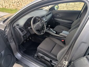 Honda HRV 2017, benzín 1,5 - 9