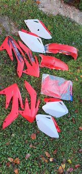 Honda crf 250 model 2004-2007 plasty - 9