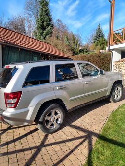 2005 Jeep Grand Cherokee - 9