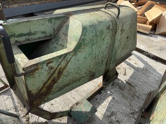 Zetor 25 blatníky kabína sklá - 9