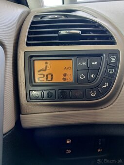 Citroën C4 Grand Picasso 1.6 VTi Best Collection 88kw 7miest - 9