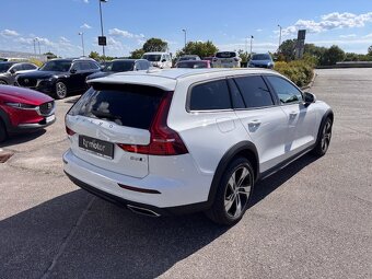 Predám VOLVO V60 Cross Country 2,0 B5 184kW AT8, SK - 9