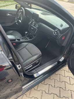 Mercedes A trieda 180 BlueEFFICIENCY - 9