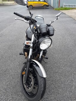 YAMAHA  XJR1300 - 9