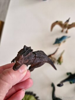 Dinosaury - 9
