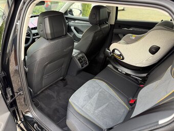 Škoda Superb Combi 2.0 TDI 110KW TOP SELECTION DSG DPH - 9