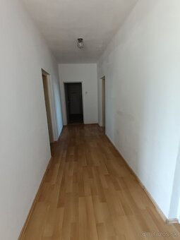 PRENAJMEM RODINNÝ DOM - 9
