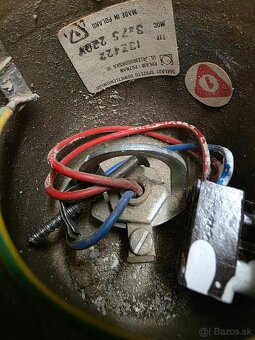 Lustre - 9