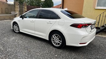 Corolla 1.8 hybrid - 9