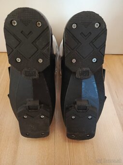 Lyžiarsky set lyže, lyžiarky,prilba paličky - 9