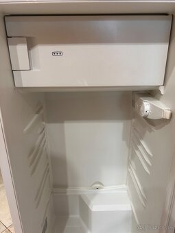 Vstavaná chladnička s mrazničkou - 9