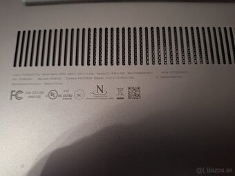 Ľahký notebook vo výbornom stave, Lenovo's Twin-Screen Thin - 9