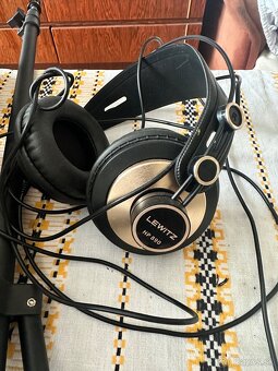 RODE NT1 5th Generation + stojan + štúdiove sluchadla - 9