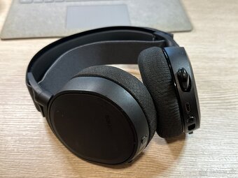 SteelSeries Arctis 7+ Wireless - 9