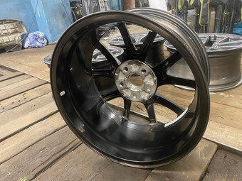 Tesla Model 3 Aero 5x114.3 R18 - 9