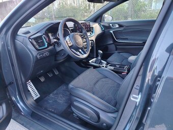Kia Ceed 1,5 T-GDi M6 Edícia Sport - 9