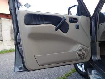 Nissan Terráno 2.7 tdi 7 miest - 9