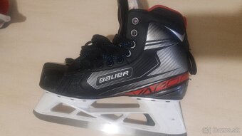 Brankarska vystroj  Bauer +korcule a prilba - 9