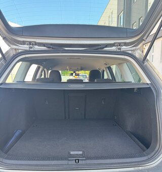 Volkswagen Golf 7 Variant 1.6 TDI BMT 115k Trendline DSG - 9