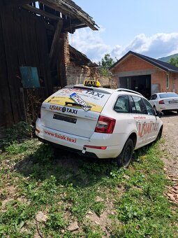 Rozpredám octavia 3, 1.6, 77kw, svetlá,dvere, motor, kufor - 9