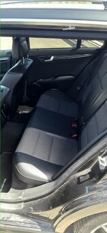 Mercedes W204 - 9